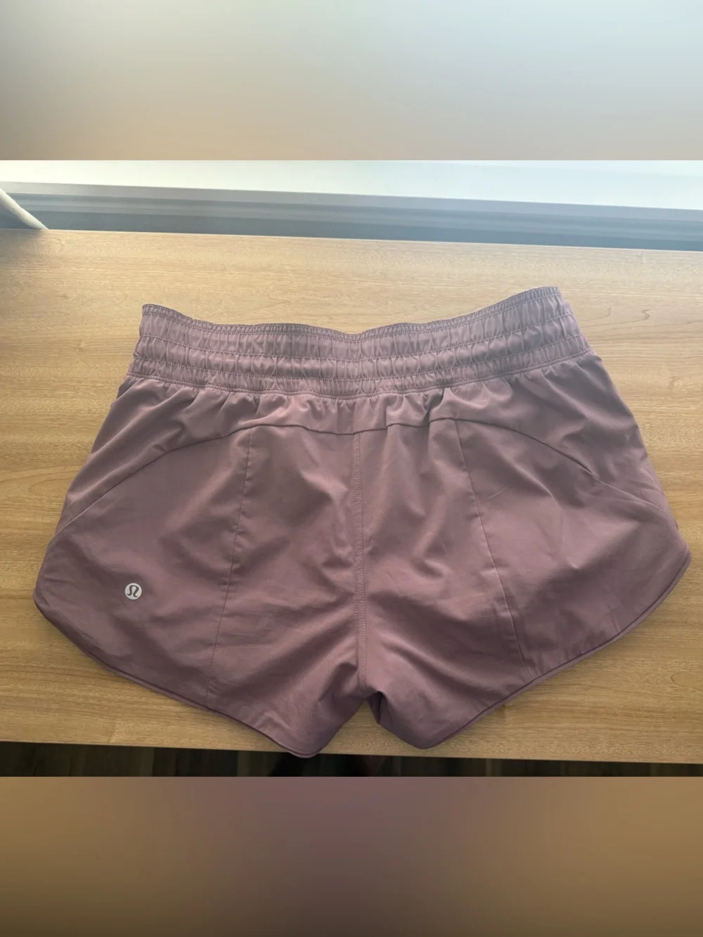 Lululemon choose a side reversible mode rise short 3” size 6